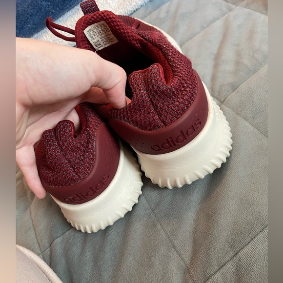 Men’s Adidas Cloudfoam Ultimate Racer shoes size 10 - Maroon colored - Picture 4 of 5